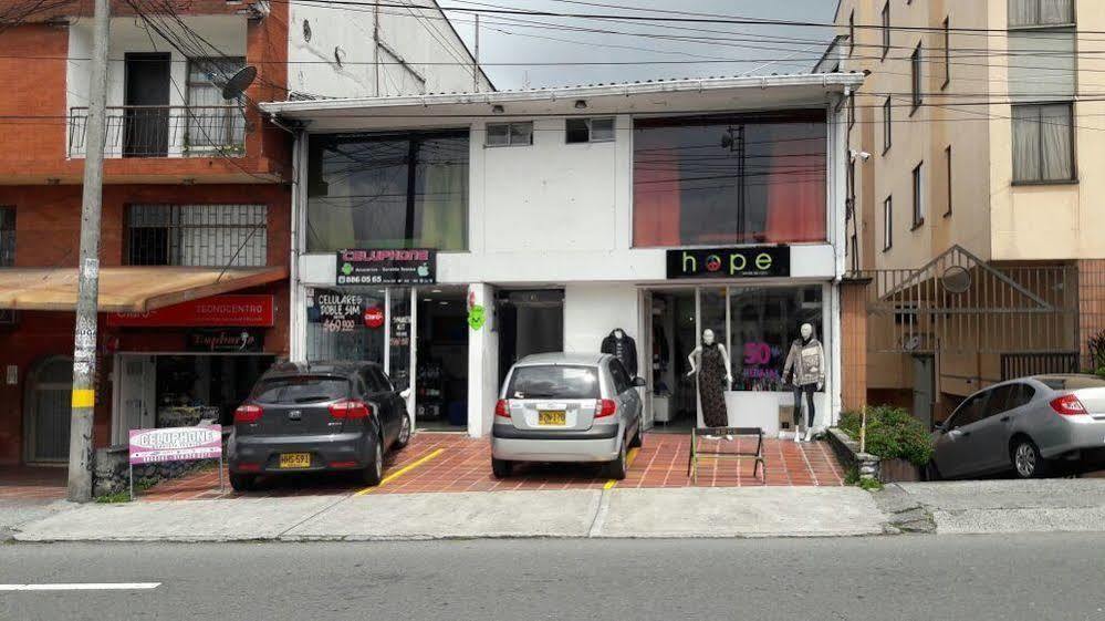 Hostal Deluxe Santander. Manizales Exterior foto