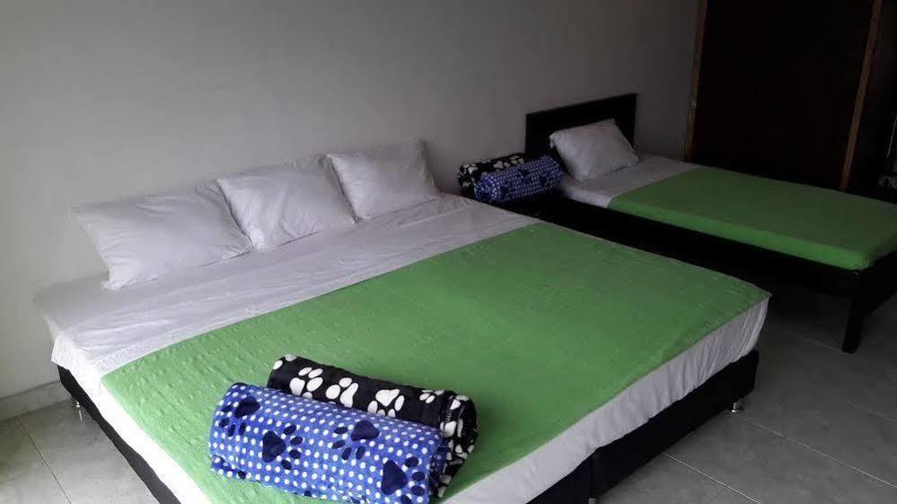 Hostal Deluxe Santander. Manizales Exterior foto