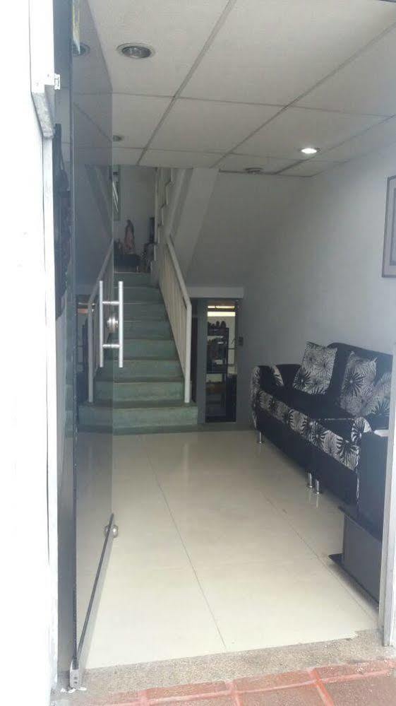 Hostal Deluxe Santander. Manizales Exterior foto